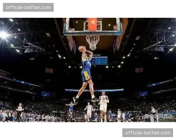 特写:NBA发展联盟点燃队最后一场比赛后,球队正式成为历史 特写:NBA发展联盟点燃队最后一场比赛后,球队正式成为历史