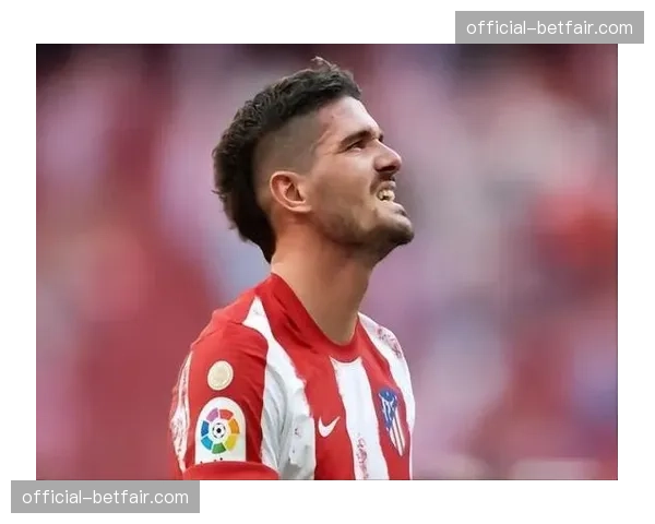 马德里竞技与中场核心德保罗完成续约,新合同至2028年 马德里竞技与中场核心德保罗完成续约,新合同至2028年